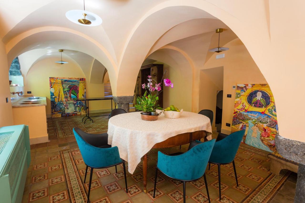 Palazzo Previtera Hotel ลิงกัวกลอสซา ภายนอก รูปภาพ